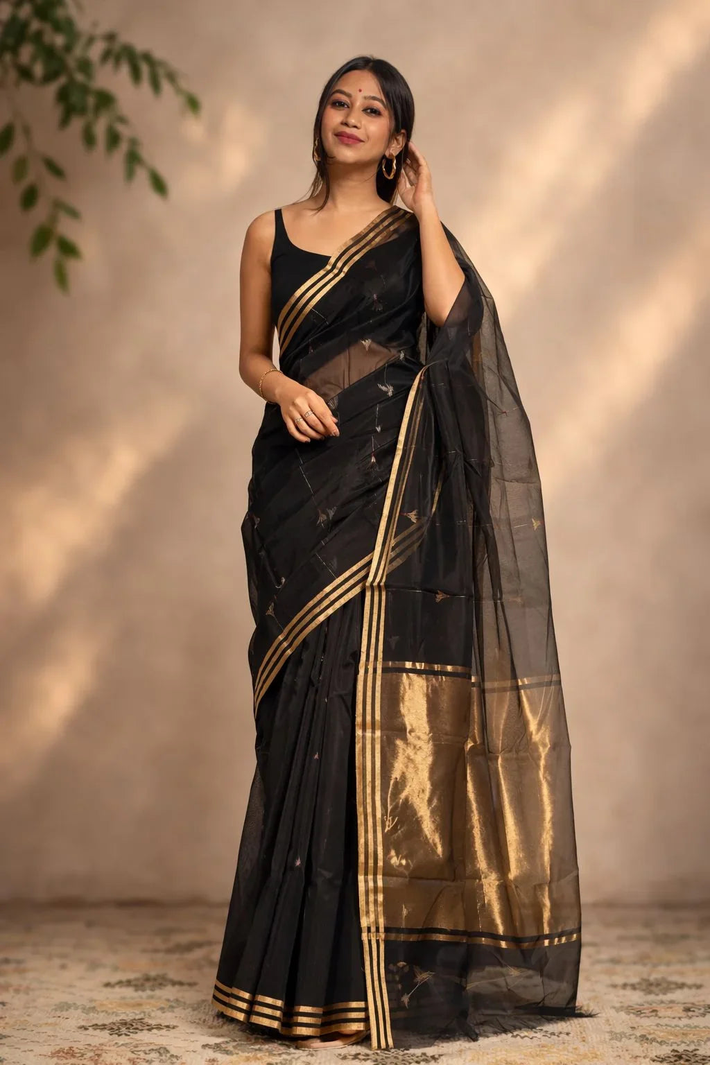 Black Banarasi Linen Fancy Saree – Elegant Designer Linen Saree for Weddings & Festive Wear in USA