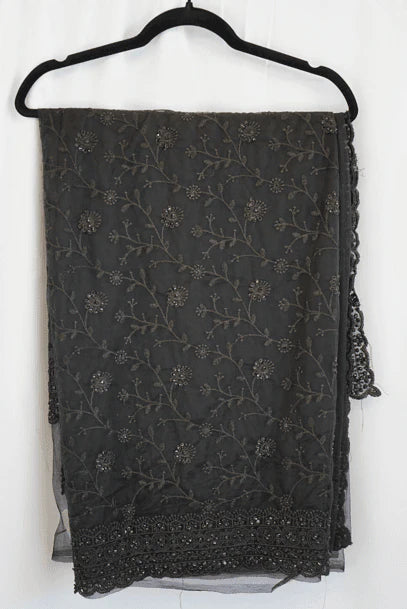 Elegant Black Embroidered Saree with Sequin Floral Detailing – Luxurious Designer Fashion in USA