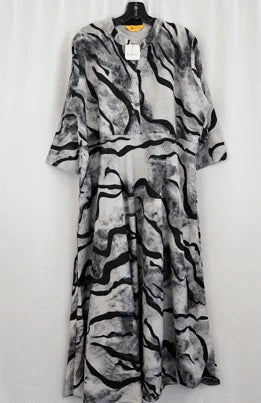 Monochrome Abstract Print A-Line Maxi Dress – Modern Elegance in the USA