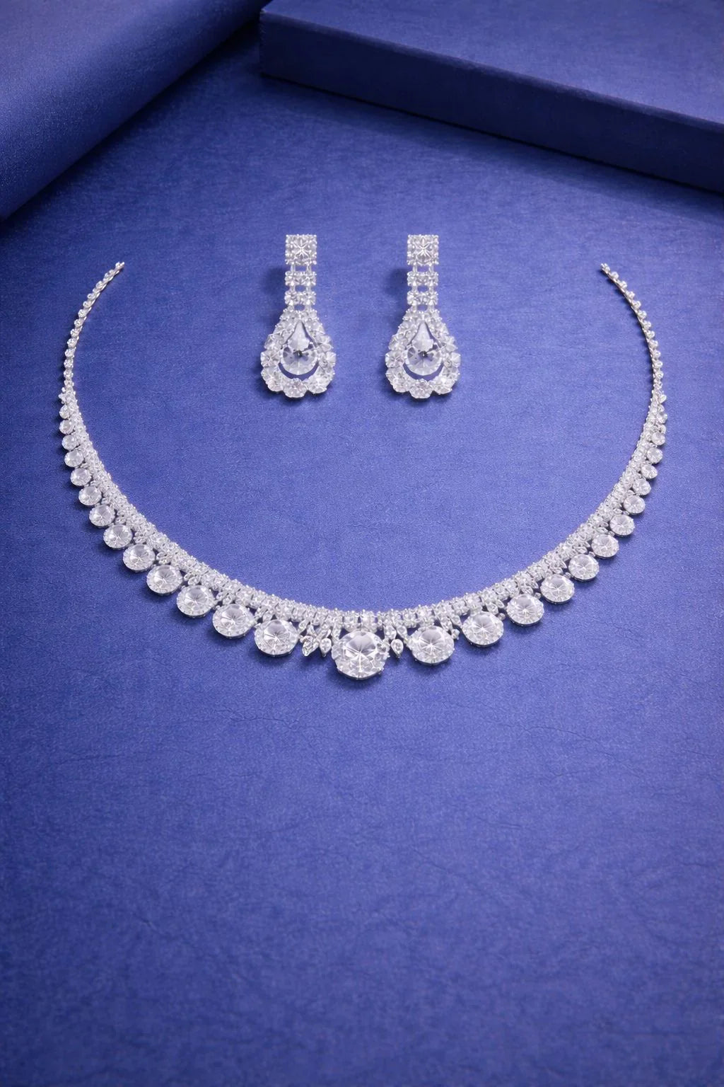 Teardrop Elegance Crystal Necklace Set – Luxurious Designer Jewelry in USA