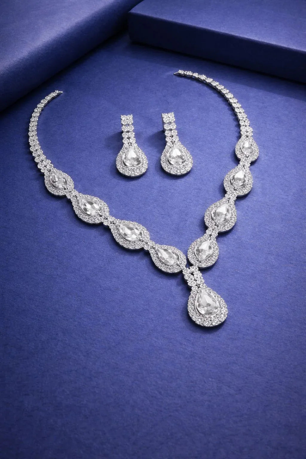 Teardrop Royal Sparkle Necklace Set – Regal Elegance and Luxury for Every Occasion in USA