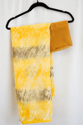 Sunny Yellow Tie-Dye Saree with Stone Work and Mustard Checkered Blouse – Elegant Ethnic Fashion in USA at Swaraksha Fashions