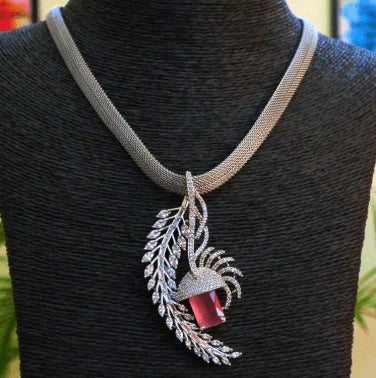 Ruby Radiance Designer Necklace Set – Luxurious Statement Jewelry for USA Fashion Enthusiasts