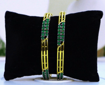 Emerald Sparkle Cutwork Designer Bangles