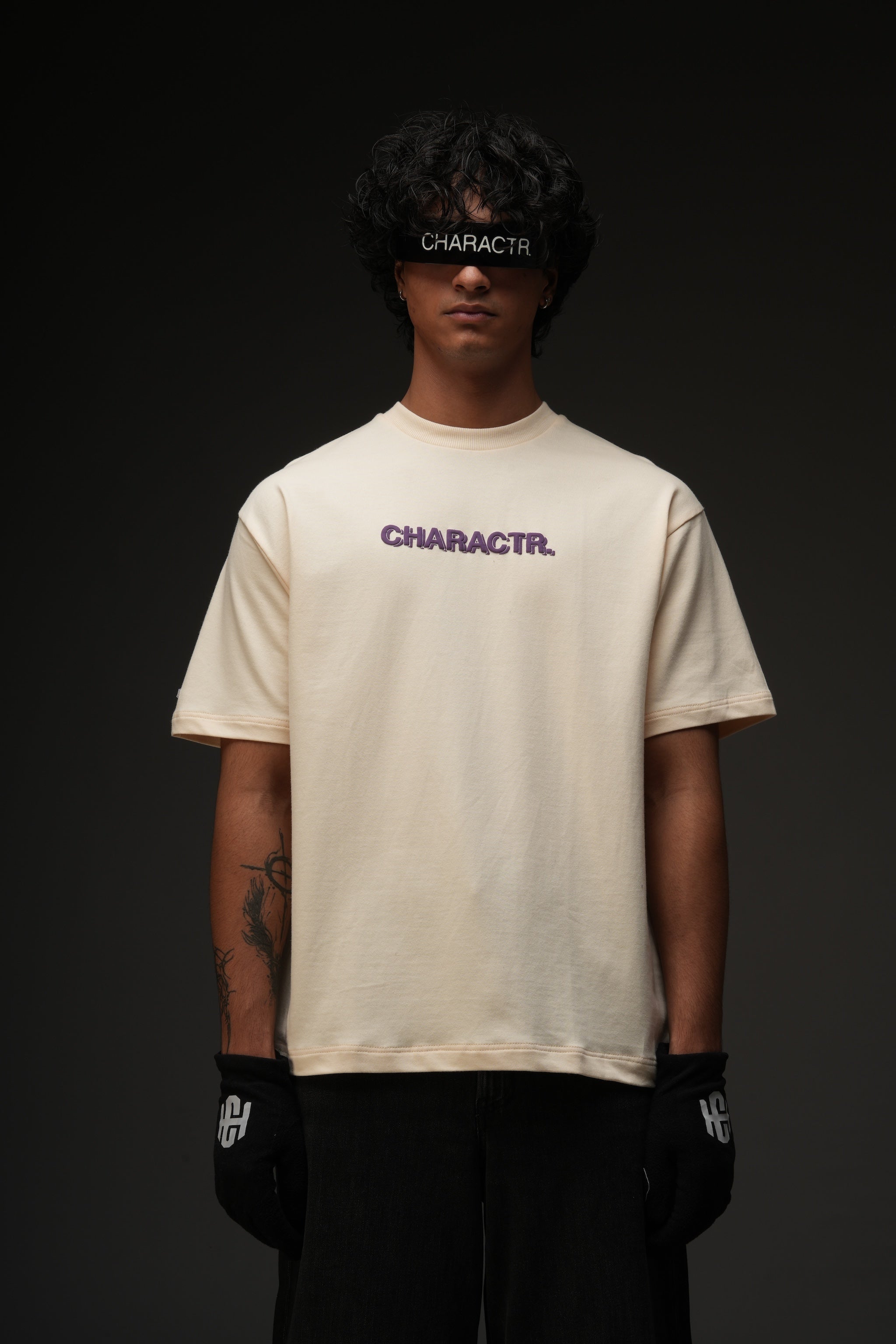 CHARACTR. Oversized Graphic T-Shirt – “THE FORTUNE”  Cream Edition