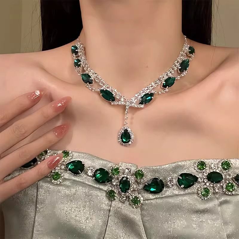 Emerald Green Teardrop Crystal Choker Necklace